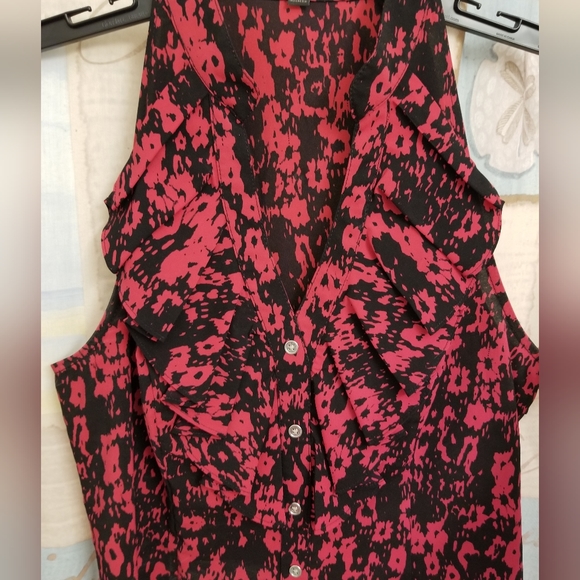 💗Beautiful Express Design Studio Ruffle Front Sleeveless Side Zip Top - Picture 3 of 9